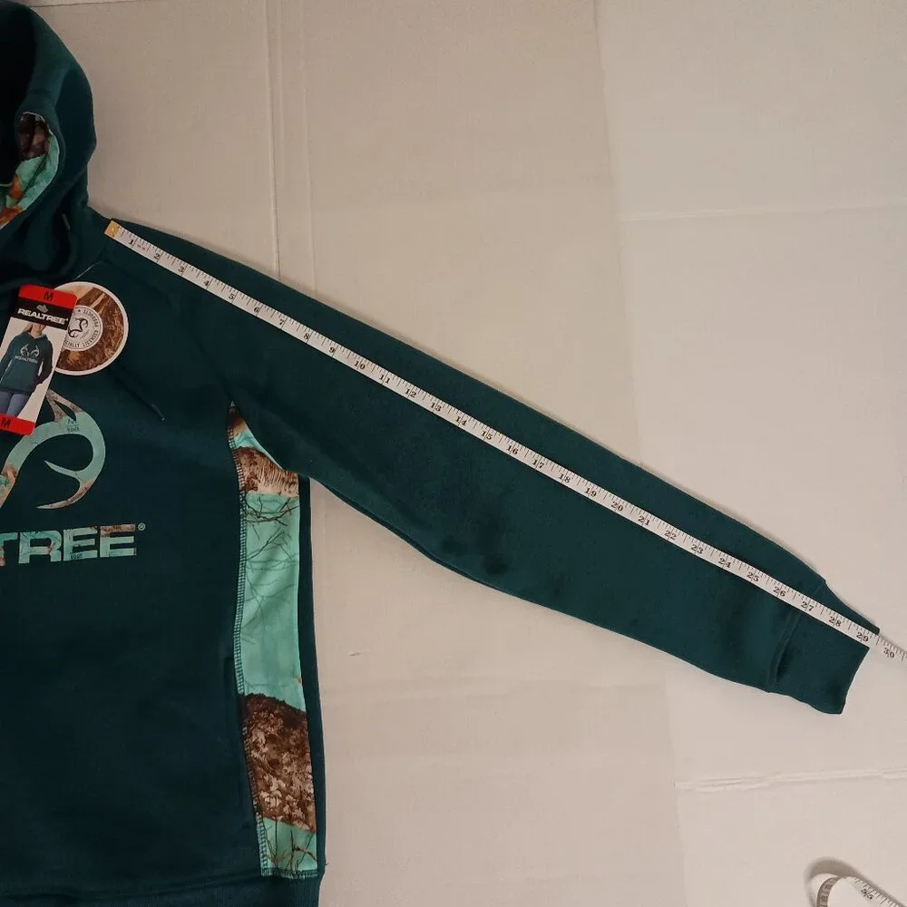 Realtree Women’s Green Camo Accent Hoodie Sweatshirt Kangaroo Pocket Size M NWT - Picture 14 of 16